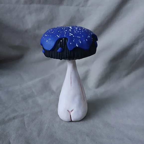 Blue and White Mushroom Figurine - Picture 2 of 8